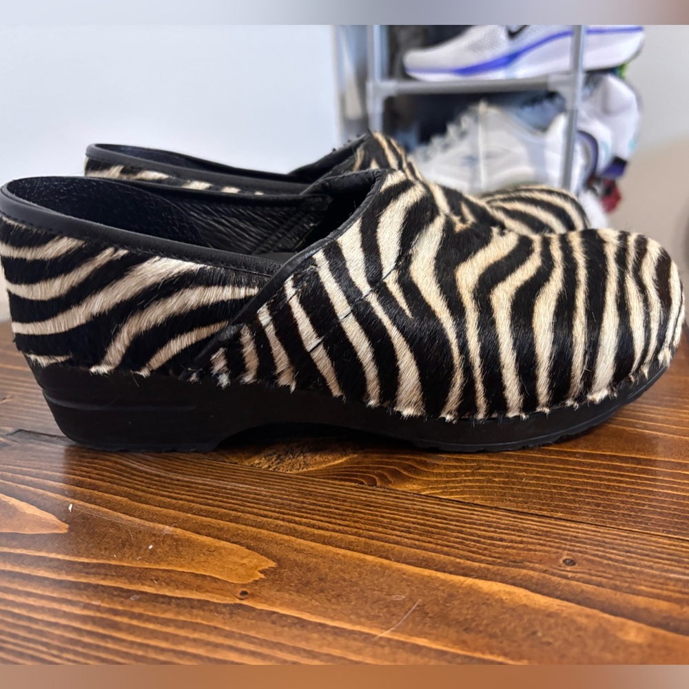 Sanita Black and White Zebra Pattern Clogs